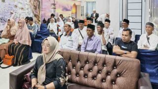 Ketua DPRD Lingga Lepas Jamaah Umrah, Titip Doa untuk Investasi dan Pembangunan Daerah