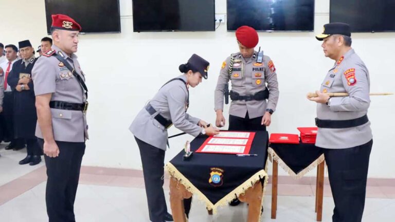 Kapolda Kepri Pimpin Sertijab, AKBP Yunita Stevani Resmi Jadi Kapolres Karimun